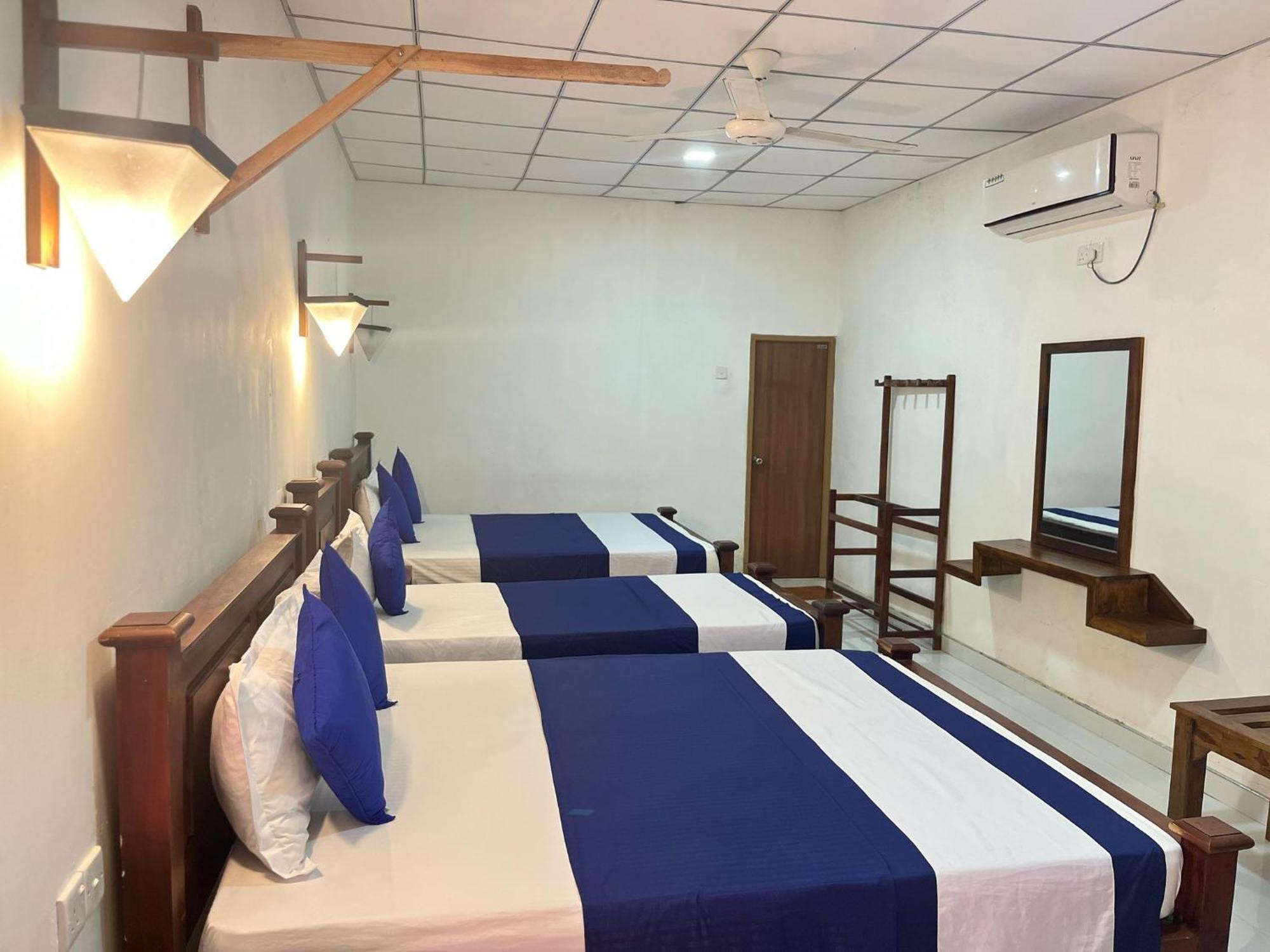 Habarana Dulwan Guest House الغرفة الصورة
