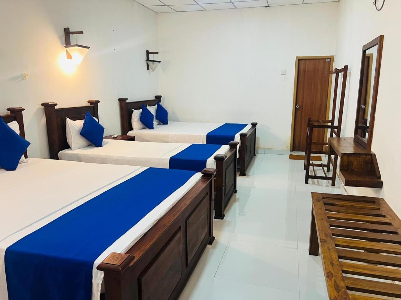 Habarana Dulwan Guest House الغرفة الصورة