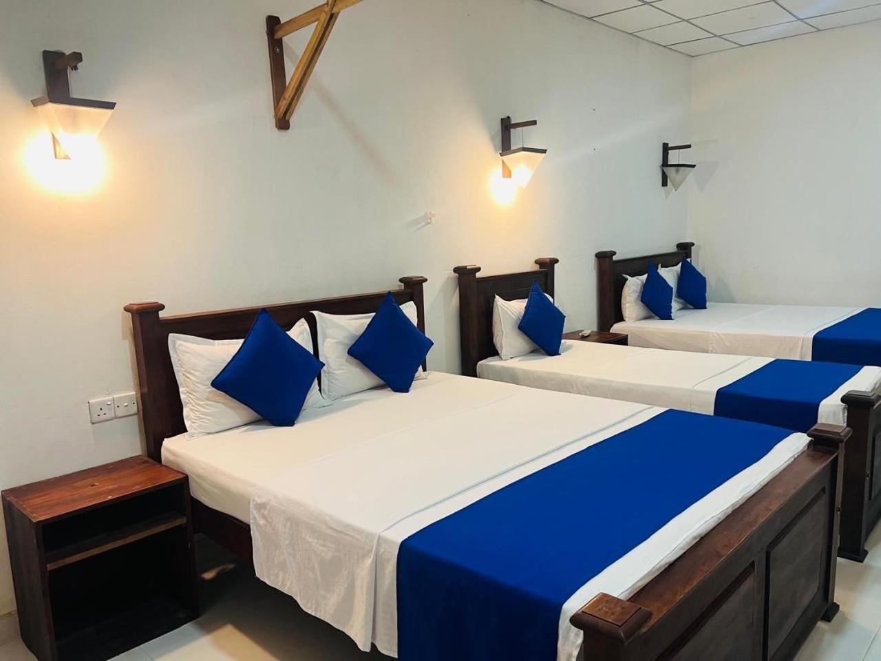 Habarana Dulwan Guest House الغرفة الصورة