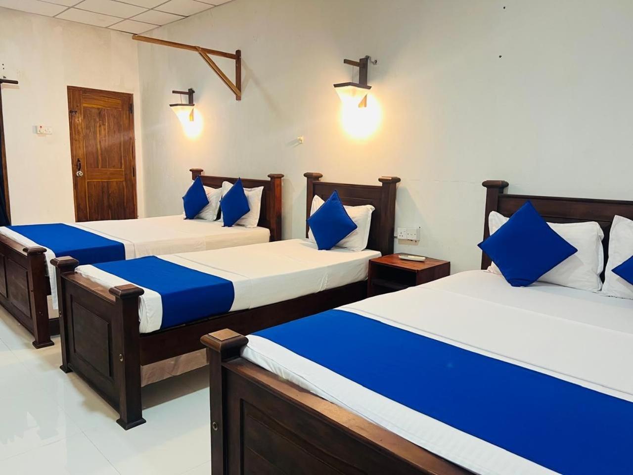 Habarana Dulwan Guest House الغرفة الصورة